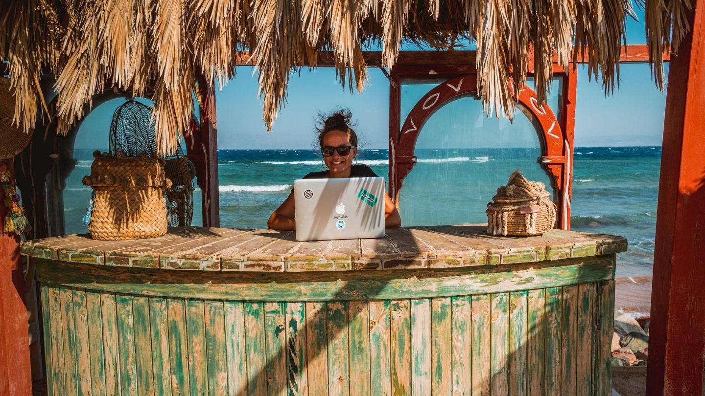 Want to be a digital nomad? These remote jobs require minimal experience |  Euronews